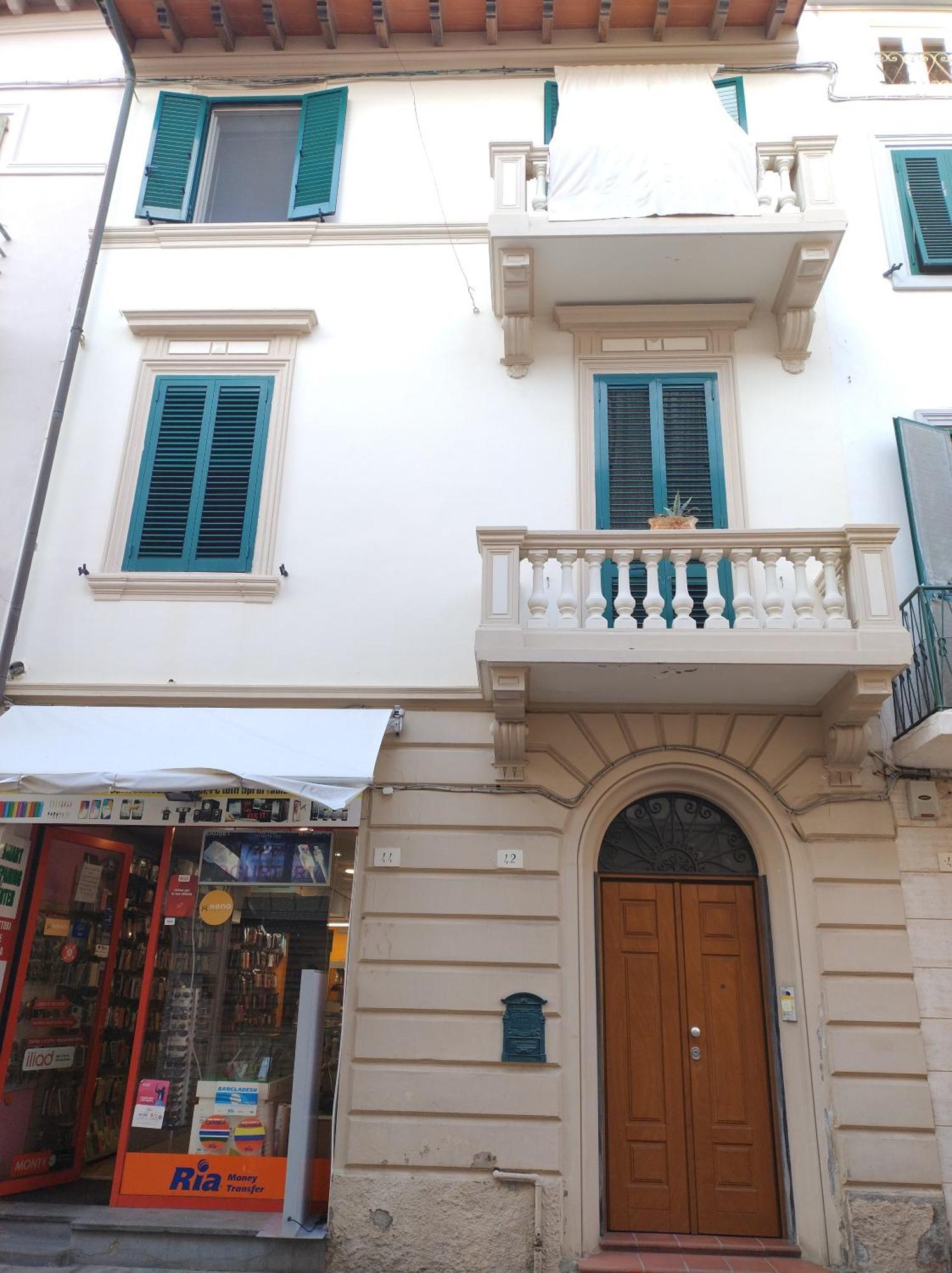 La Casetta In Fondo All'Orto Viareggio Bagian luar foto